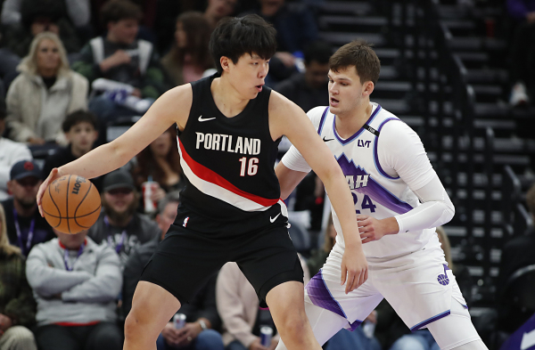 哭着告别季前赛，杨瀚森首个NBA赛季一定要记住姚明的忠告